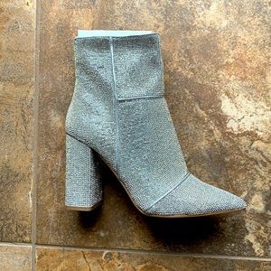 Steve Madden Noticed-R Rhinestone Boots Size 10